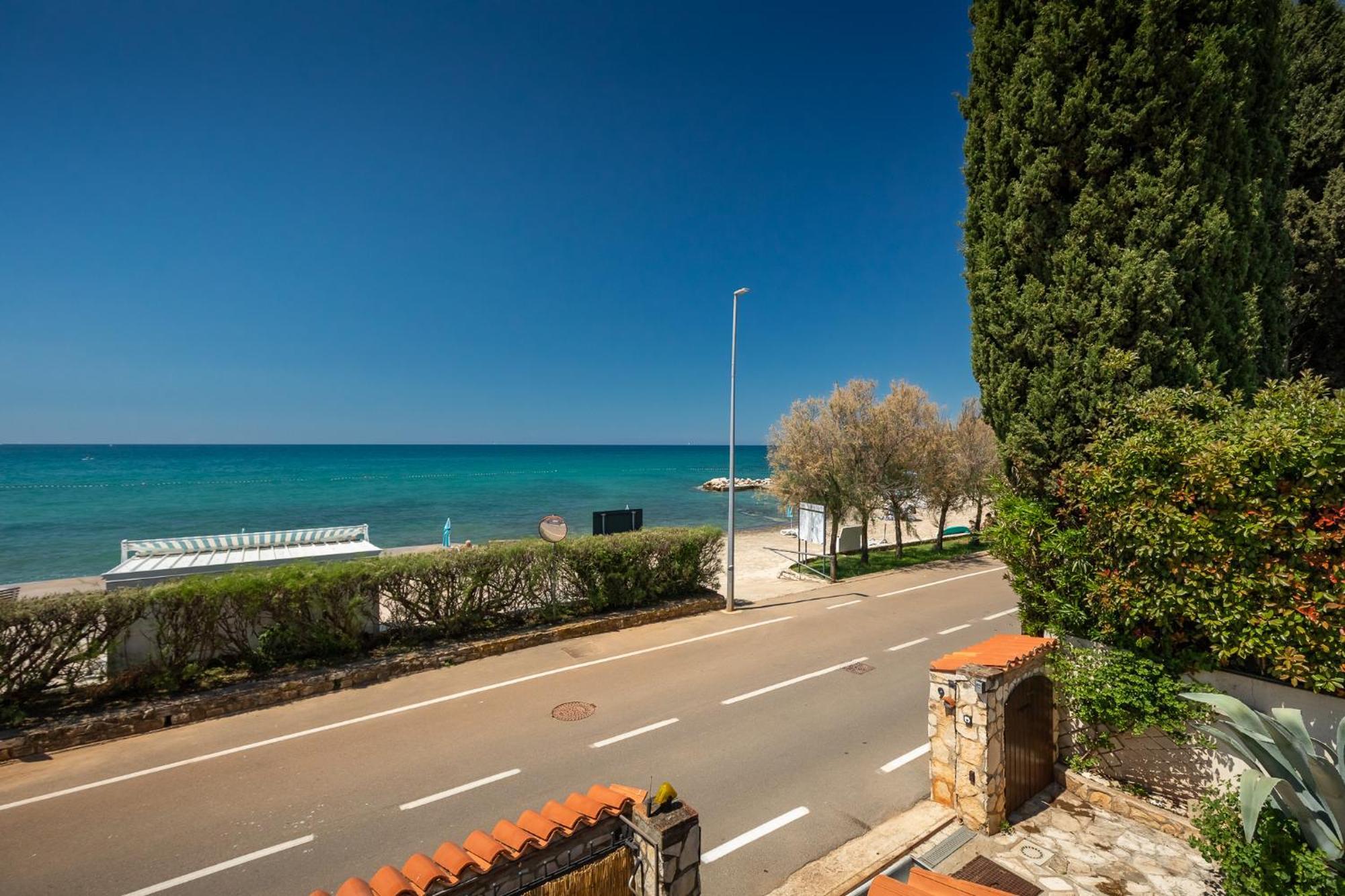 Beach House - Sea Breeze Poreč Zewnętrze zdjęcie